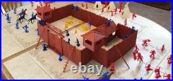 Fort Apache Western 200 Piece Playset 4502. Great Condition. All Original Parts