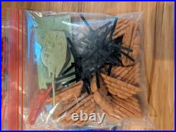 GIANT Lot Vintage Marx Misc Army Men Cowboys Indians Space Plastic Figures