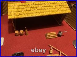 HUGE 278 pieces Vintage 1960's MARX FORT APACHE PLAYSET #3680 many extras