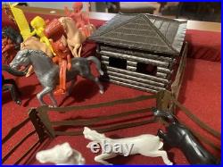 HUGE 278 pieces Vintage 1960's MARX FORT APACHE PLAYSET #3680 many extras