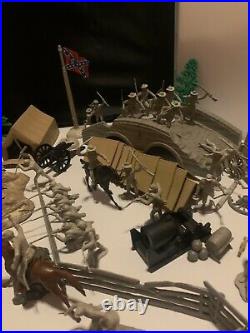 HUGE Vintage 1950s Marx Civil War Battle Of The Blue & Gray Playset Lot