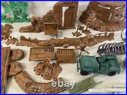 HUGE playset Vintage Toy Army men Miniature Soldiers marx mpc ww2 Lot 3E71