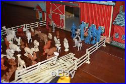 Huge Deluxe Vintage 1950's ROLLING ACRES FARM BARN Marx Ohio Animals Coupes