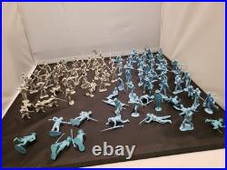 LOUIS MARX Assortment Of Blue And Grey Figures (Battle Of The Blue And Grey)