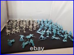 LOUIS MARX Assortment Of Blue And Grey Figures (Battle Of The Blue And Grey)