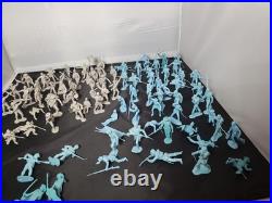 LOUIS MARX Assortment Of Blue And Grey Figures (Battle Of The Blue And Grey)