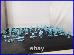 LOUIS MARX Assortment Of Blue And Grey Figures (Battle Of The Blue And Grey)