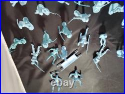 LOUIS MARX Assortment Of Blue And Grey Figures (Battle Of The Blue And Grey)