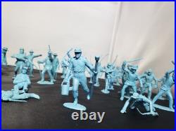 LOUIS MARX Assortment Of Blue And Grey Figures (Battle Of The Blue And Grey)