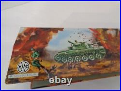 LOUIS MARX VINTAGE MILITARY BATTLEGROUND WithMECHANICAL TANK SET. SEE ACTION VIDEO