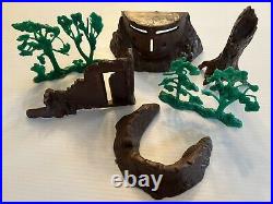 Lot MARX German & American Plastic SOLDIERS, BATTLEGROUND, TANK, JEEP, MILITARY