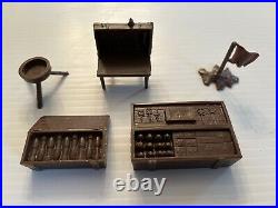 Lot MARX German & American Plastic SOLDIERS, BATTLEGROUND, TANK, JEEP, MILITARY