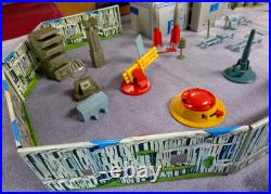 Louis Marx Toys TOM CORBETT SPACE ACADEMY PLAYSET 1950s Original Box