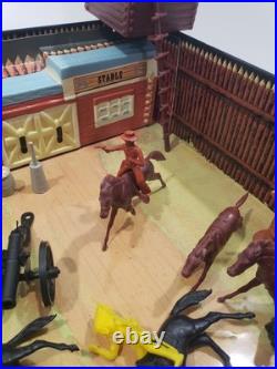 Louis Marx Vintage Fort Apache Carry-All Play Set Style 4685 Western Cowboys