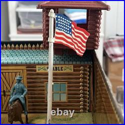 Louis Marx Vtg Fort Apache CarryAll Play Set 4685 Western Cowboys with 106 pieces