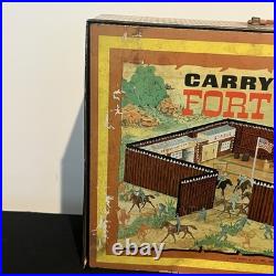 Louis Marx Vtg Fort Apache CarryAll Play Set 4685 Western Cowboys with 106 pieces