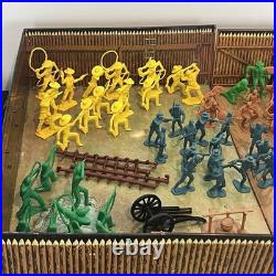 Louis Marx Vtg Fort Apache CarryAll Play Set 4685 Western Cowboys with 106 pieces