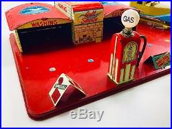 MARX 1930s TIN / PRESSED STEEL BATTERY OPERATED GULL SERVICE STATION PLAY SET