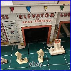MARX 1950's TIN LITHO DAY & NITE SERVICE STATION WITH SKY VIEW PARKING WithAccs