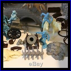 MARX BATTLE OF THE BLUE & GRAY PLAY SET- 1959 No. 4760 98% COMPLETE IN BOX