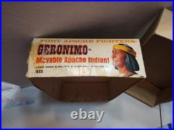 MARX GERONIMO FORT APACHE FIGHTERS WithACC ORIG. BOX NEAR COMP & STORM CLOUD HORSE