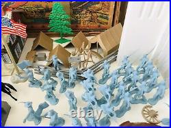 MARX GIANT BATTLE OF THE BLUE & GRAY PLAY SET No. 4764 97% VERY GOOD in BOX