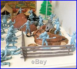 MARX GIANT- BATTLE OF THE BLUE & GRAY PLAY SET -No. 4764- 98% in VG BOX RARE