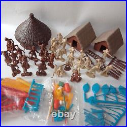 MARX JIM JUNGLE DAKTARI PLAYSET Natives Hunters Huts Accesories Weapons 54mm