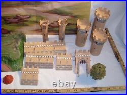 MARX KNIGHTS & CASTLE MINIATURE PLAY SET 1960s BOXED