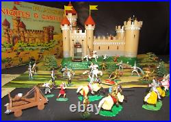 MARX KNIGHTS & CASTLE MINIATURE PLAY SET 1960s BOXED