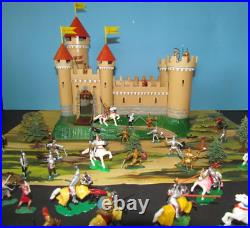 MARX KNIGHTS & CASTLE MINIATURE PLAY SET 1960s BOXED