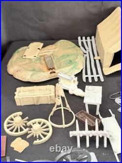 MARX Playset Set Of 68 Figures In Grey, Yellow And Blue Plus Accessories (READ)