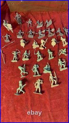 MARX ROBIN HOOD PLAYSET MERRY MEN LOT FIGURES Horses TAN Green Silver. MEDIEVAL