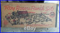 MARX ROY ROGERS RANCH #3979-3980 Original box- Animals Cowboys Furniture 42 pcs