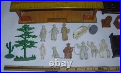 MARX ROY ROGERS RANCH PLAY SET 1950s NO. 3979-3980 BOXED MARX ROY ROGERS RANCH PLAY SET 1950s NO. 3979-3980 BOXED