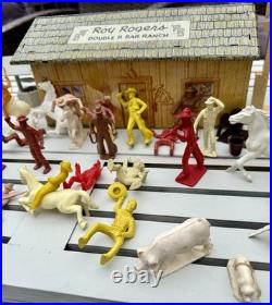 MARX ROY ROGERS RODEO RANCH #3992 PLAYSET With CHARACTER FIGURES & NELLYBELLE Lot3
