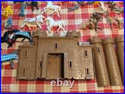 MARX TOYS King Arthurs Castle 4800 Playset In Box Medieval Play Set