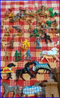 MARX TOYS King Arthurs Castle 4800 Playset In Box Medieval Play Set
