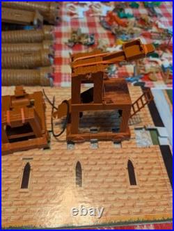 MARX TOYS King Arthurs Castle 4800 Playset In Box Medieval Play Set