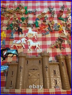 MARX TOYS King Arthurs Castle 4800 Playset In Box Medieval Play Set