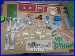 MARX VINTAGE MODERN FARM SET PLAYSET Complete W Acessories W Original Box EX