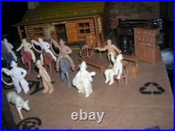 MARX WESTERN RANCH PLAYSET WithBOX 1950 COWBOYS TIN LITHO BUNKHOUSE RUBBER/ VINYL