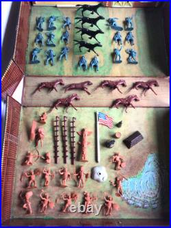 Marx #4685 Fort Apache Carry-All Action Playset with 55 Original Pieces 1960s Vtg