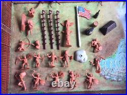 Marx #4685 Fort Apache Carry-All Action Playset with 55 Original Pieces 1960s Vtg