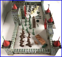 Marx #4719 Robin Hood Castle Play Set Tin Litho 1956 Vtg with Orig Box