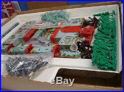 Marx 4735 Playset Knights & Vikings Rare Huge Original Box W Vacuum Base