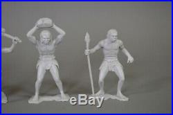 Marx 6 inch Cavemen in RARE Grey