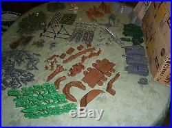 Marx 6058 AMERICAN PATROL playset withbags GREAT SHAPE