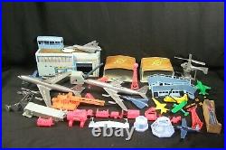 Marx Astro Jet Airport Play Set Tin Plastic American Airlines Airplanes