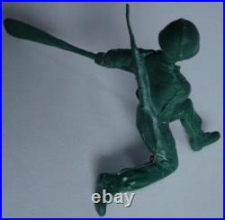 Marx Battleground Large Small Raft Oarsmen Soldier Gun Rifle 1960s Playset
